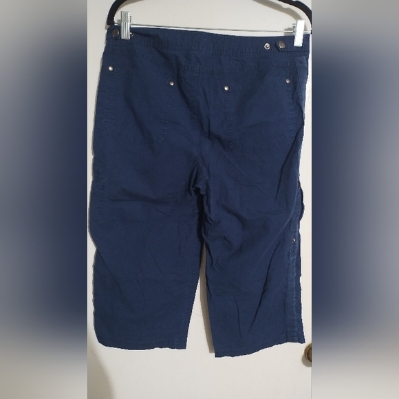 Danskin Capri Cargo Pants - Picture 5 of 5